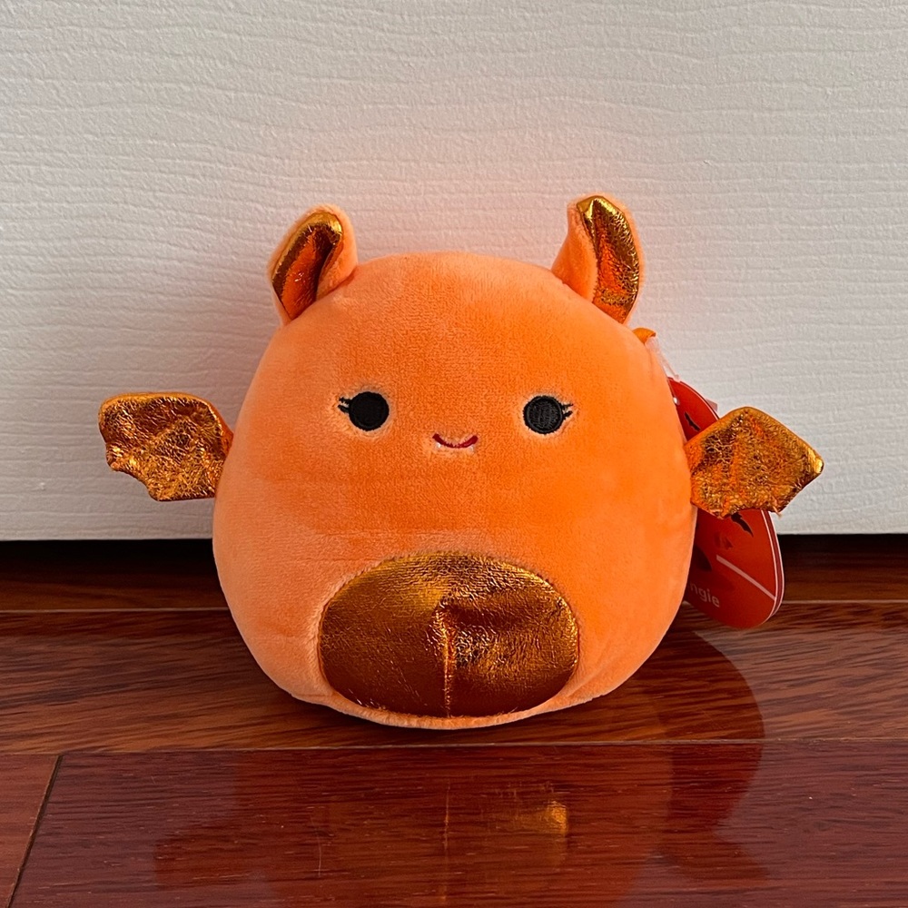 Tangie the Bat 5” Squishmallow